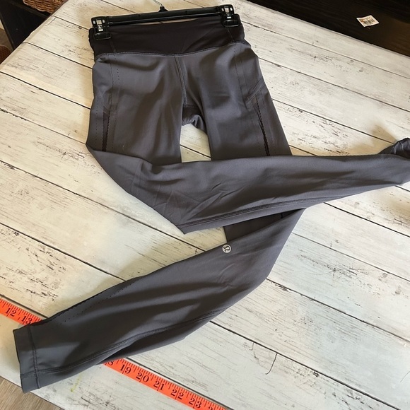 Lululemon Smooth Stride Legging Size 2,full length - Picture 6 of 10